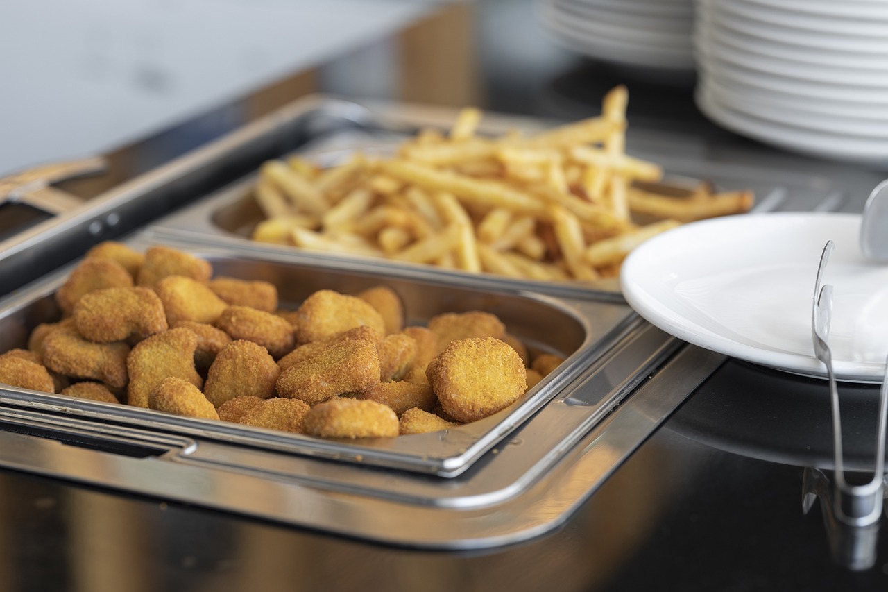 chicken nuggets, nuggets, french fries-5577519.jpg